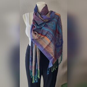 Elegant Multicolor Paisley Wrap with Fringe - 80 x 21.5